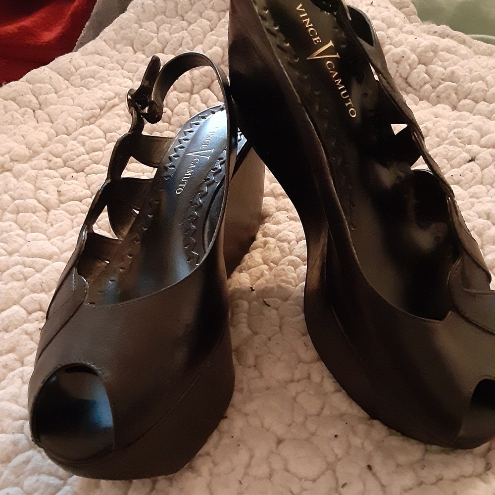 ⭐⭐Vince Camuto Wedges🌟🌟